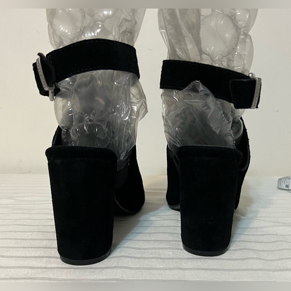 Lucca Lane Black Suede Leather Seleste Peep Toe Shoes Heels Size 8 Like New - Picture 6 of 15